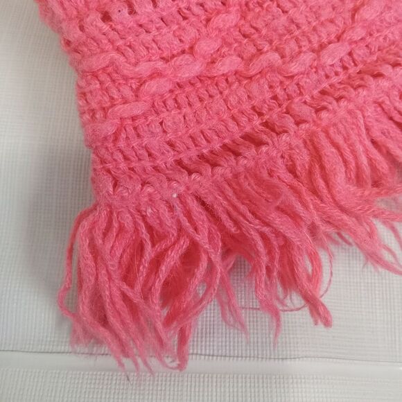 Pink & Beige Open Knit Fringe Lightweight Acrylic Infinity Scarves Bundle of 2 - Picture 8 of 12